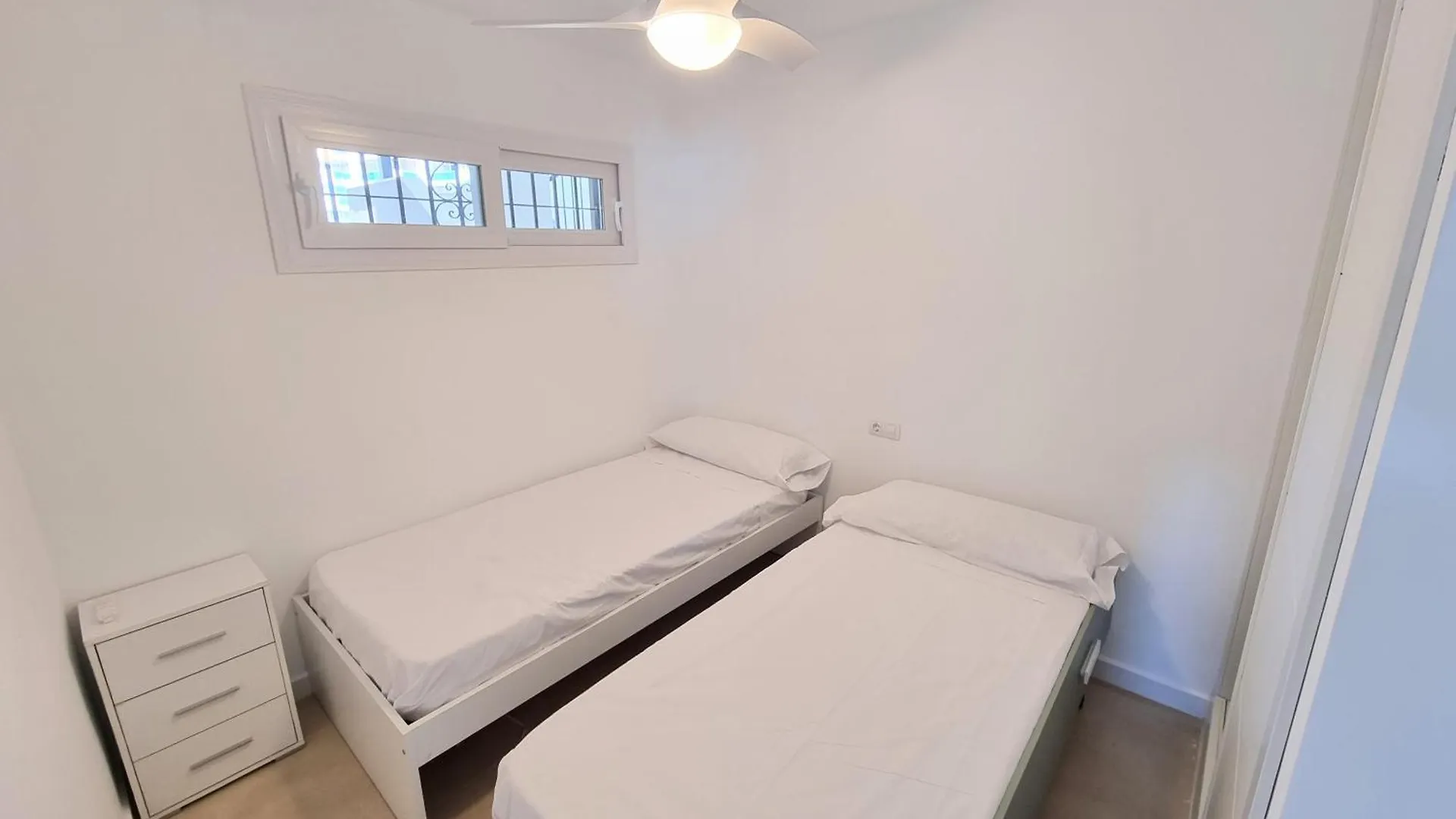 Barbados Beach And Pool Apartment Fuengirola
