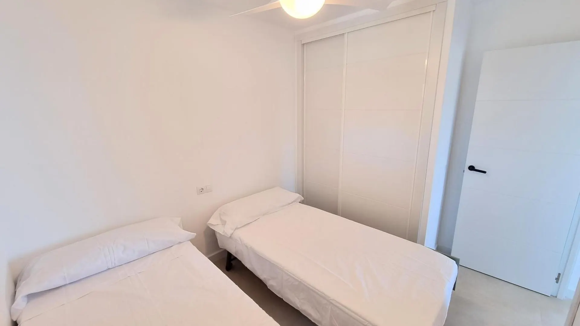 Barbados Beach And Pool Apartment Fuengirola